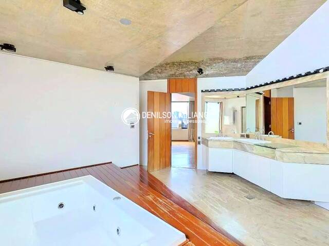 #V0108 - Casa para Venda em Belo Horizonte - MG