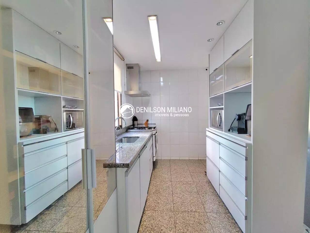 Cobertura, 3 quartos, 210 m² - Foto 3