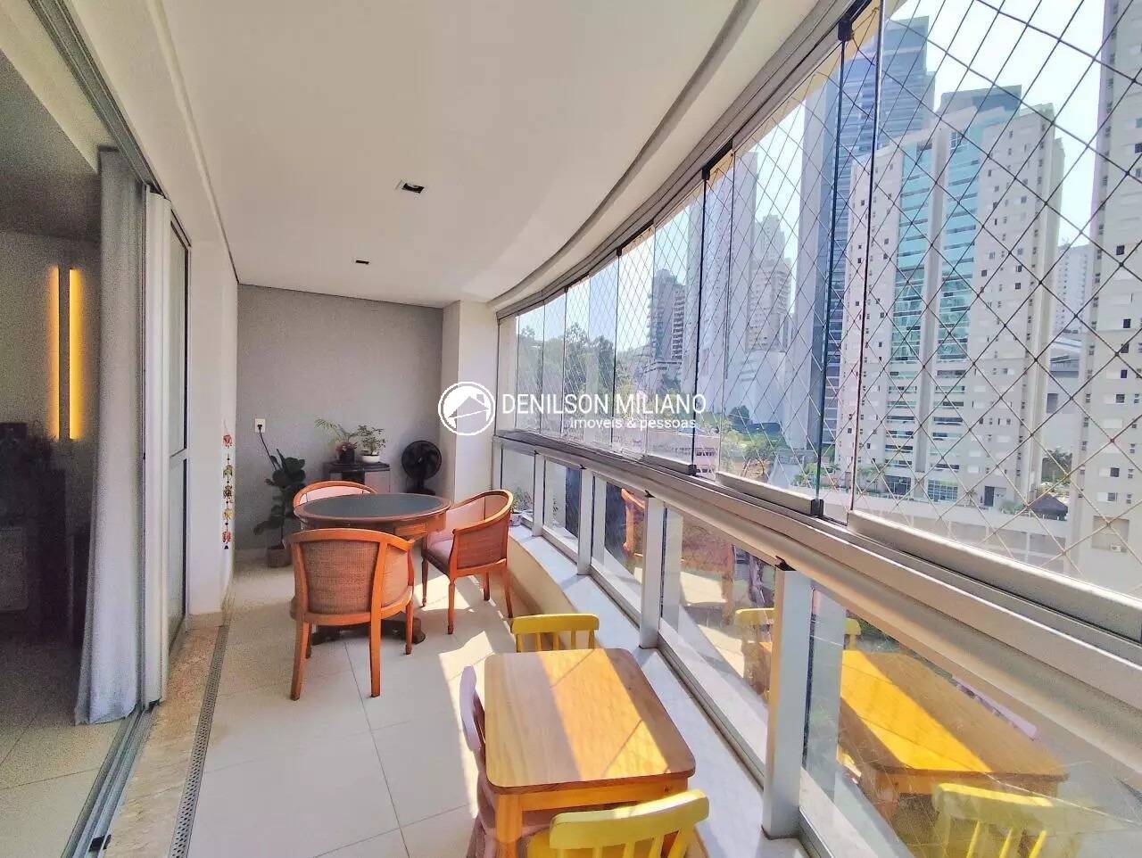 Apartamento à venda com 3 quartos, 104m² - Foto 8