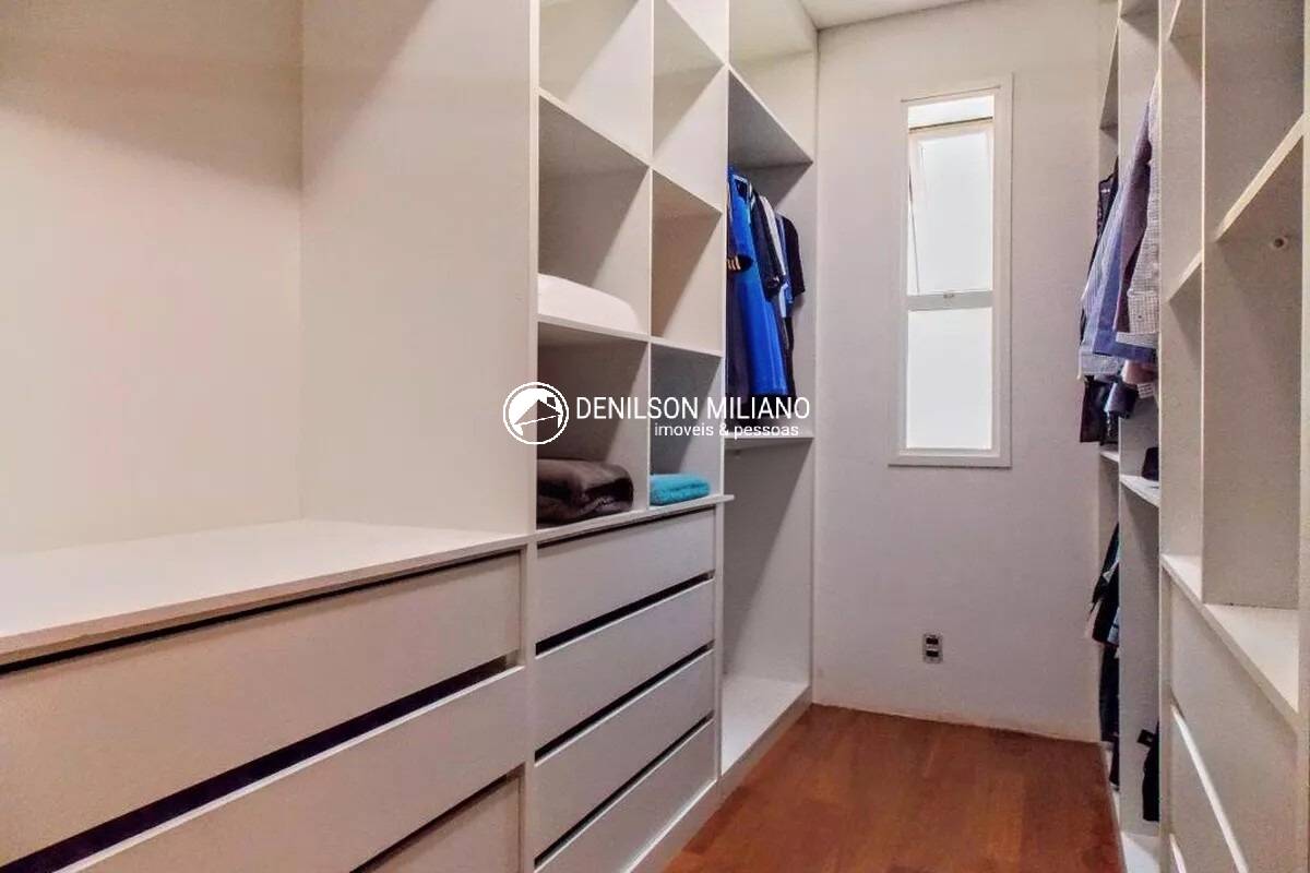 Casa à venda e aluguel com 5 quartos, 670m² - Foto 2