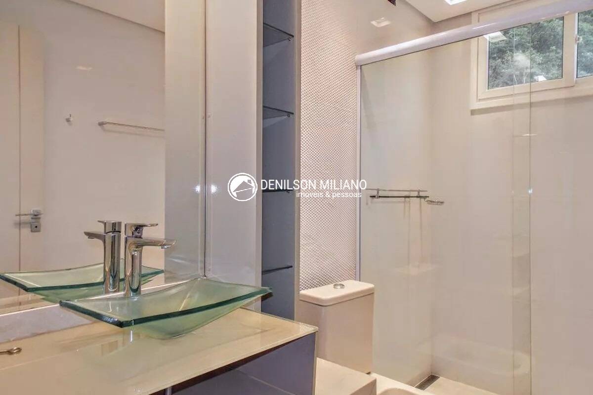 Casa à venda e aluguel com 5 quartos, 670m² - Foto 29