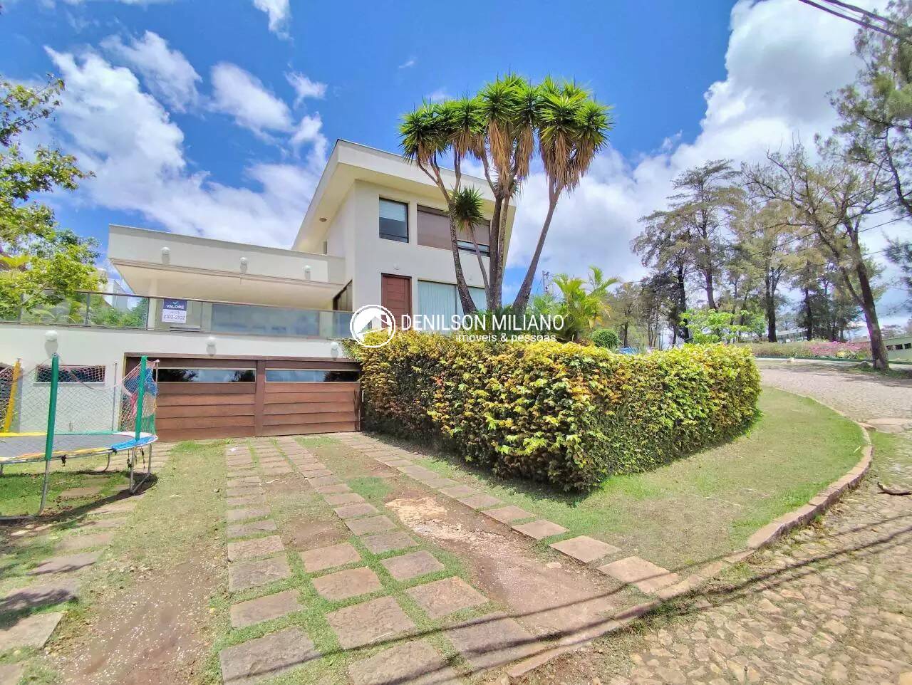 Casa, 4 quartos, 350 m² - Foto 1