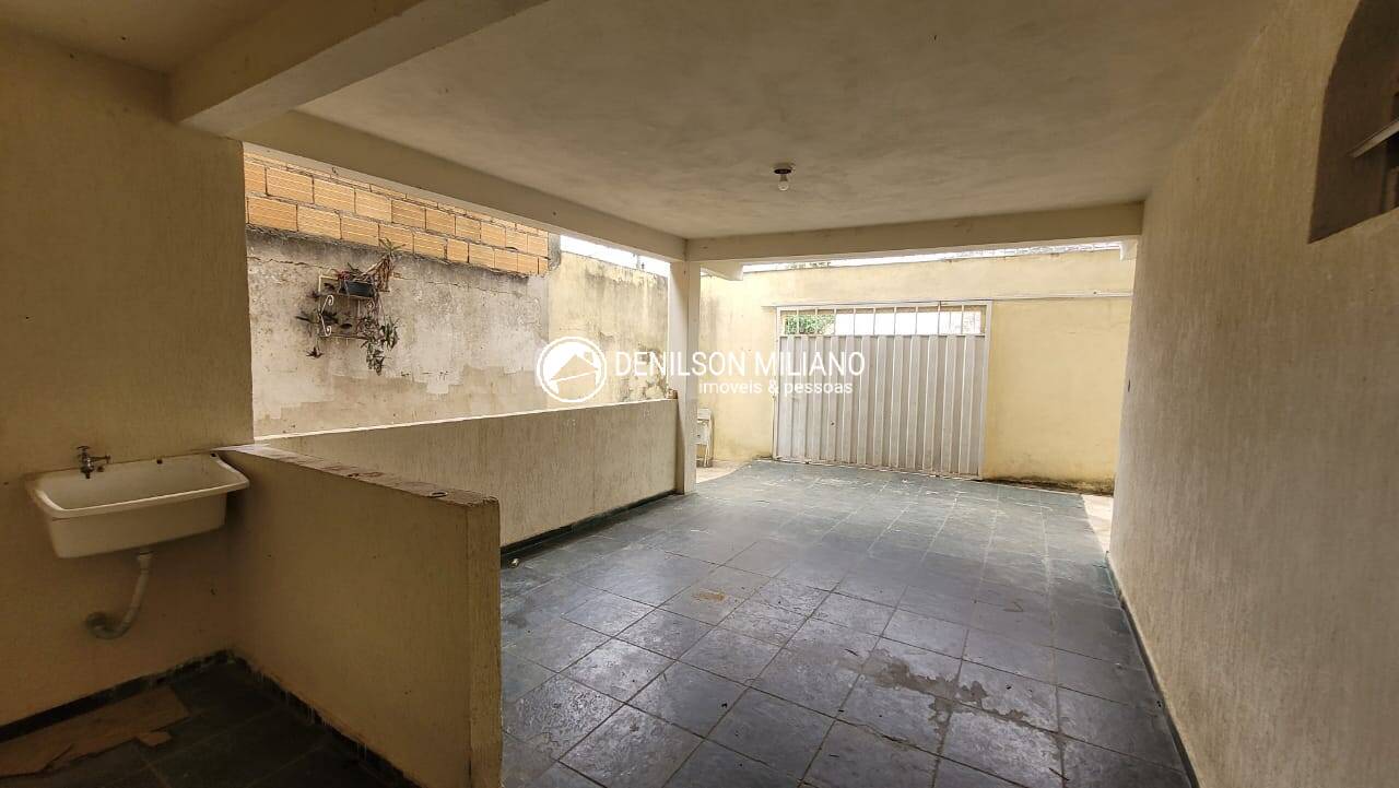 Casa, 3 quartos, 205 m² - Foto 35