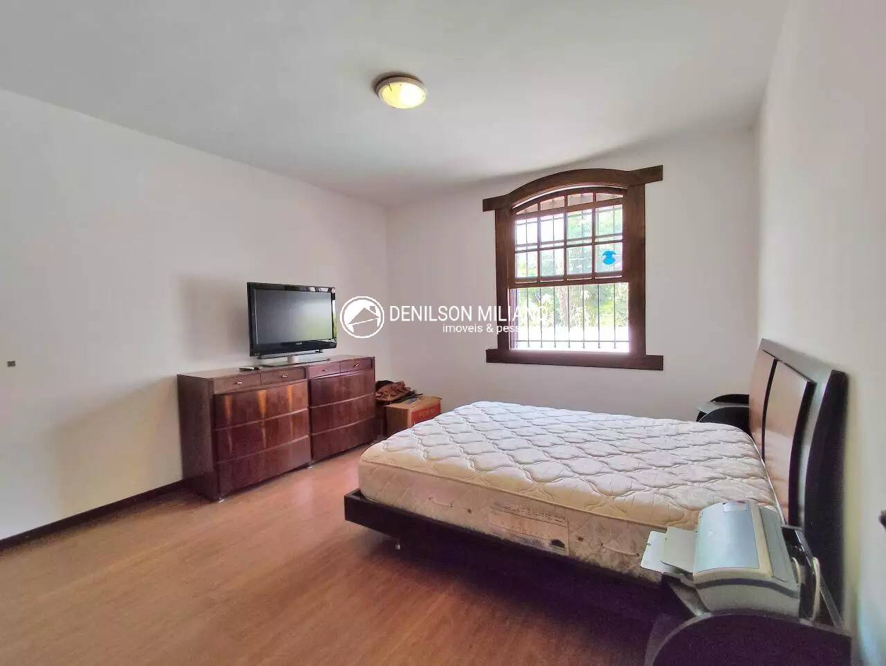 Casa à venda com 4 quartos, 315m² - Foto 8