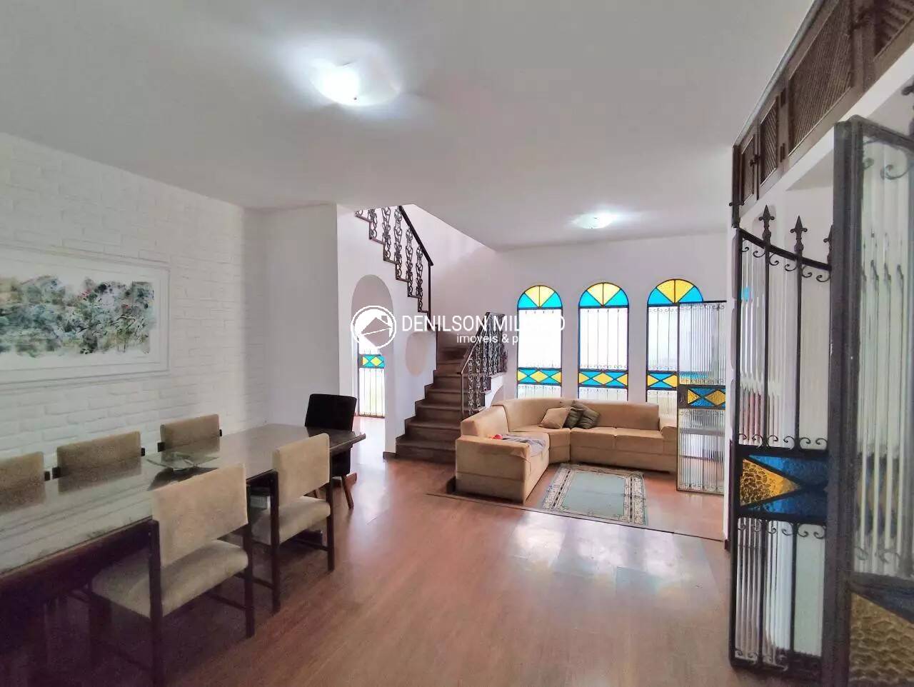 Casa à venda com 4 quartos, 315m² - Foto 11