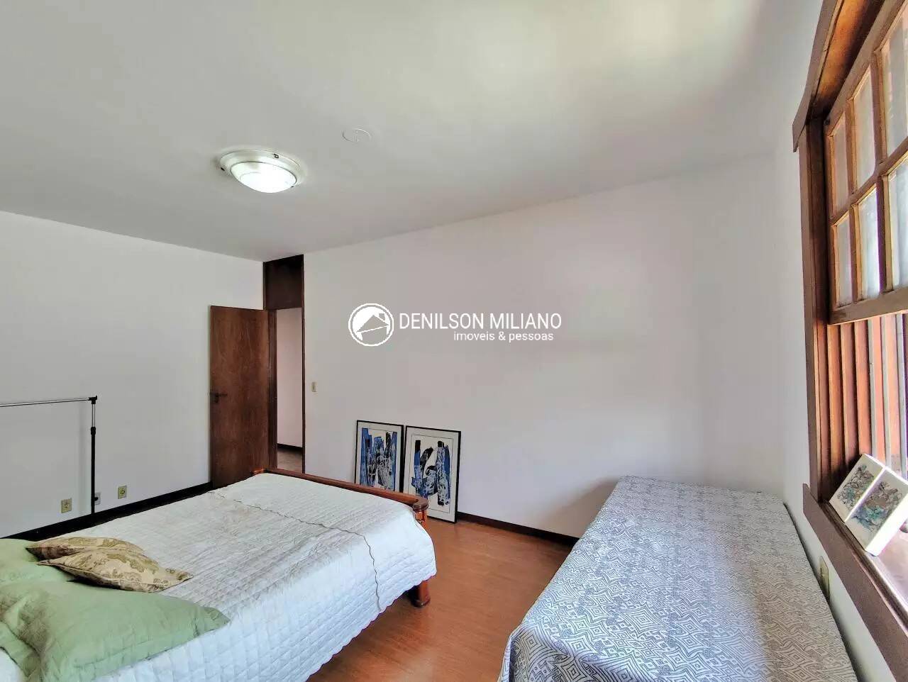 Casa à venda com 4 quartos, 315m² - Foto 16