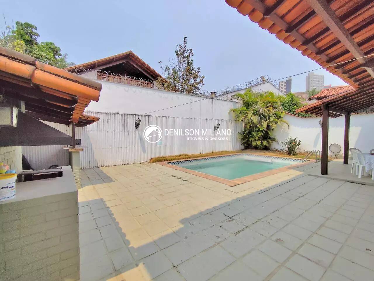 Casa à venda com 4 quartos, 315m² - Foto 19