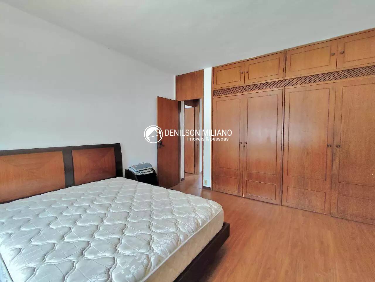 Casa à venda com 4 quartos, 315m² - Foto 27