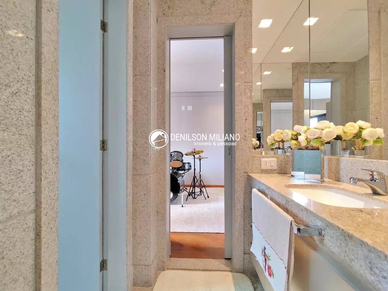 Apartamento, 4 quartos, 212 m² - Foto 2