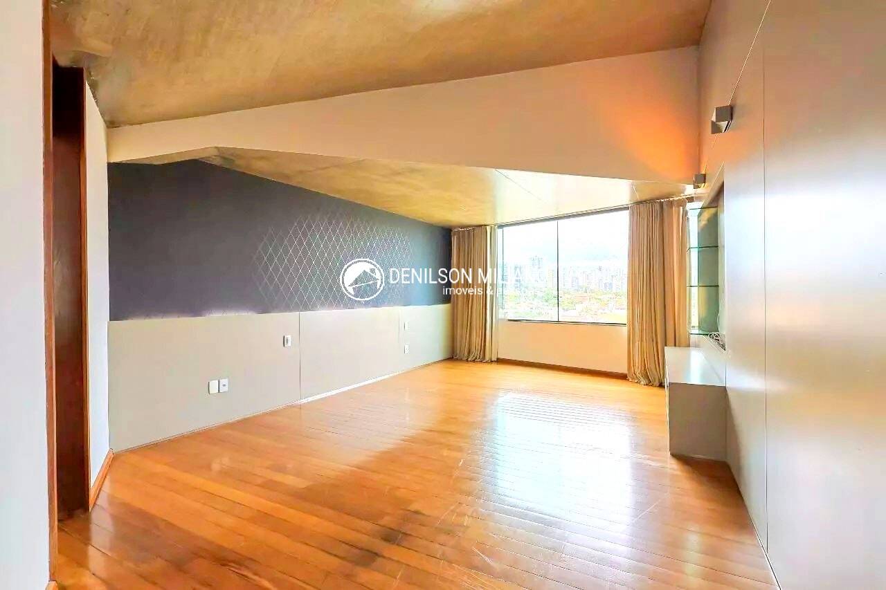 Casa à venda com 4 quartos, 1017m² - Foto 6