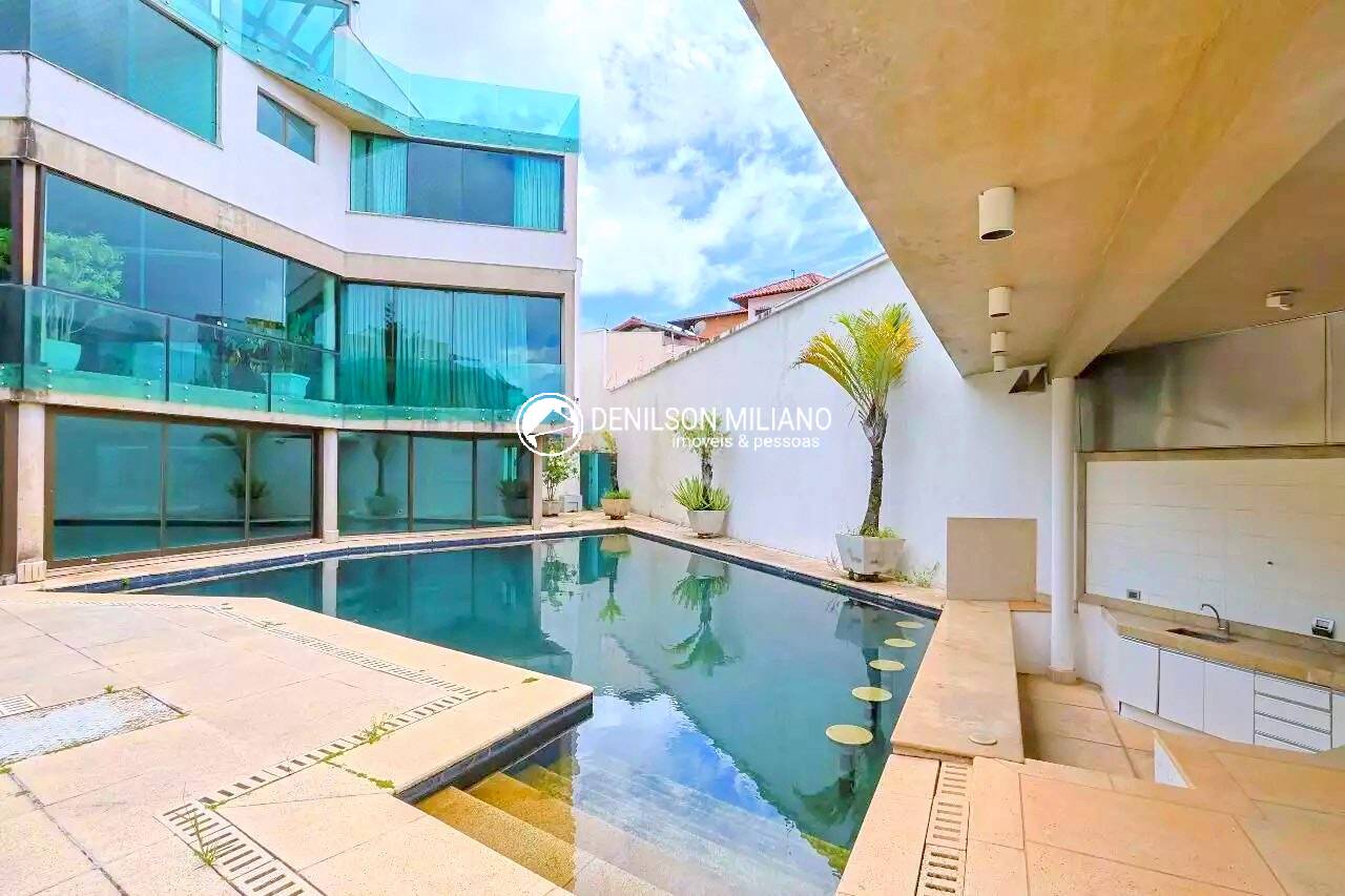 Casa à venda com 4 quartos, 1017m² - Foto 13