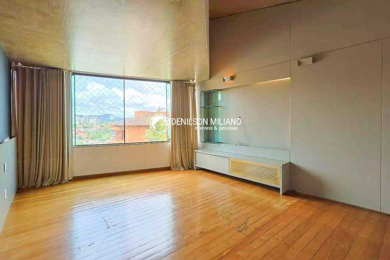 Casa à venda com 4 quartos, 1017m² - Foto 17