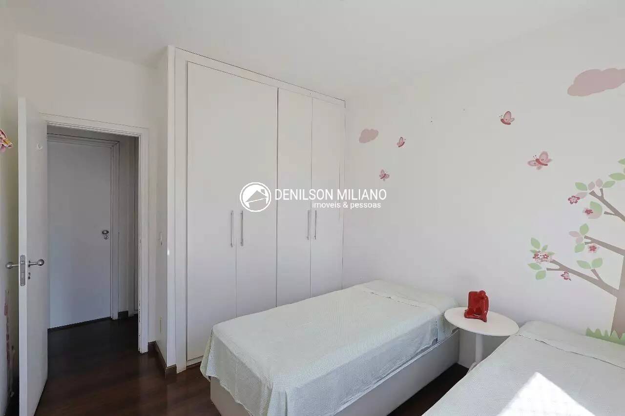 Apartamento para alugar com 4 quartos, 160m² - Foto 3