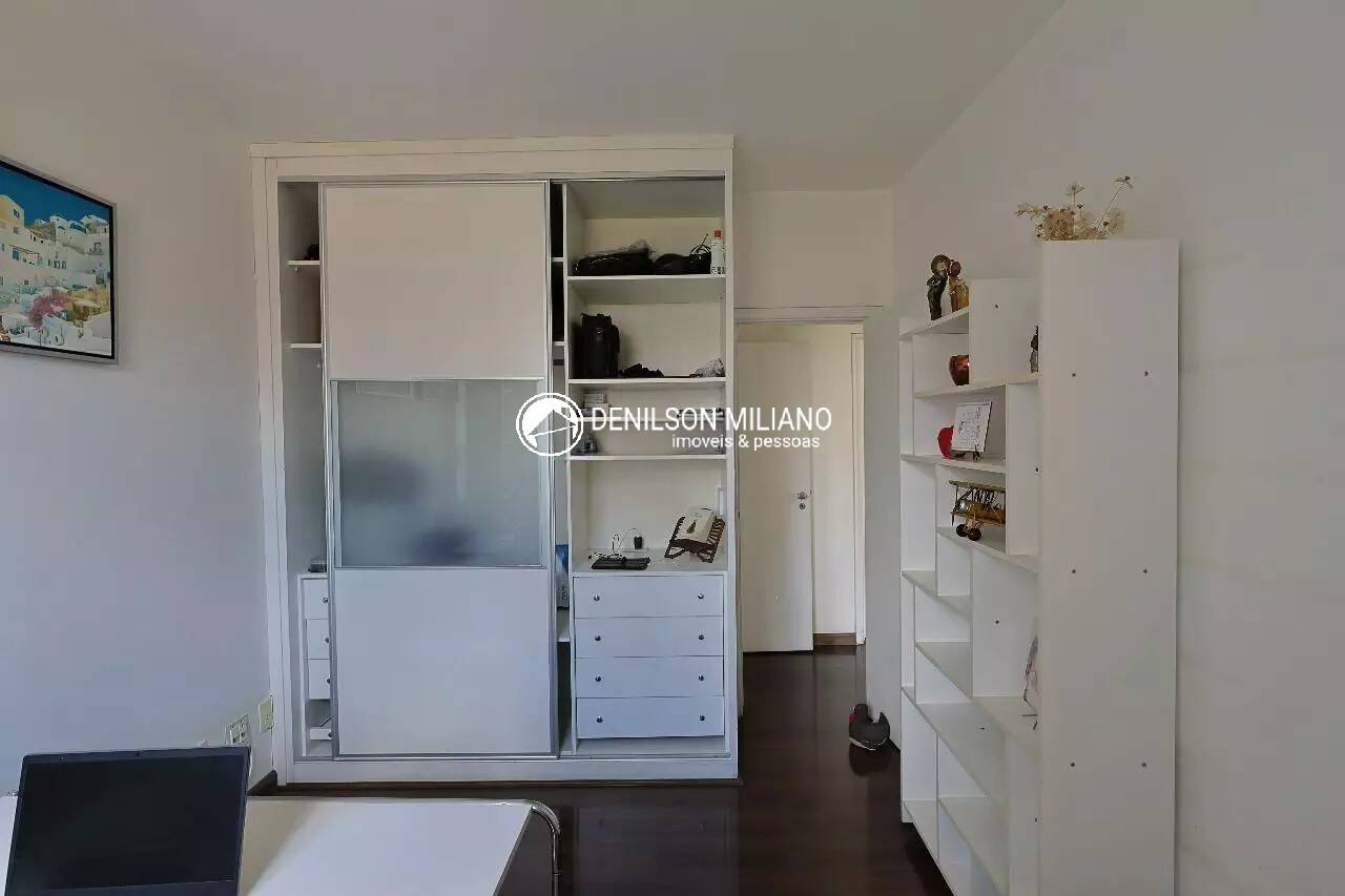 Apartamento para alugar com 4 quartos, 160m² - Foto 23