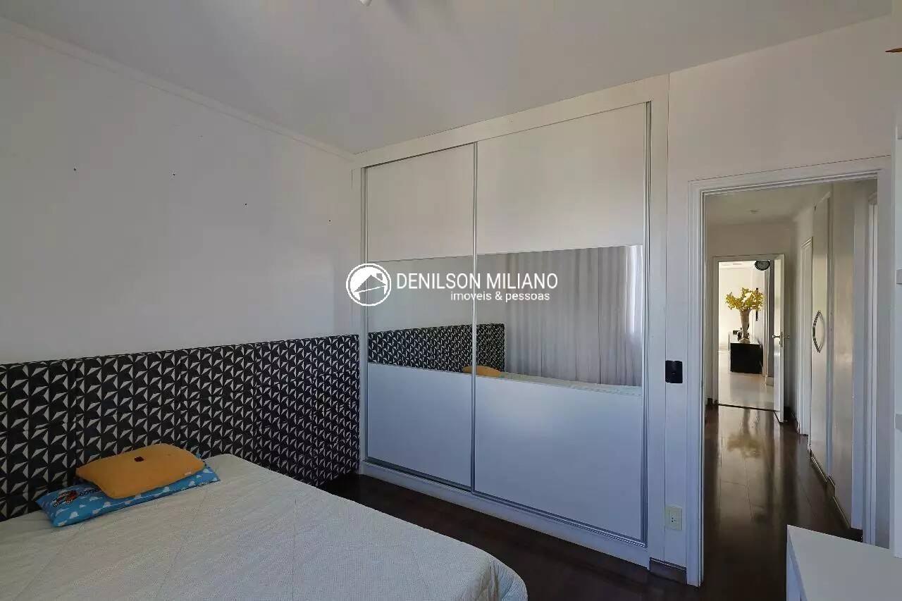 Apartamento para alugar com 4 quartos, 160m² - Foto 28
