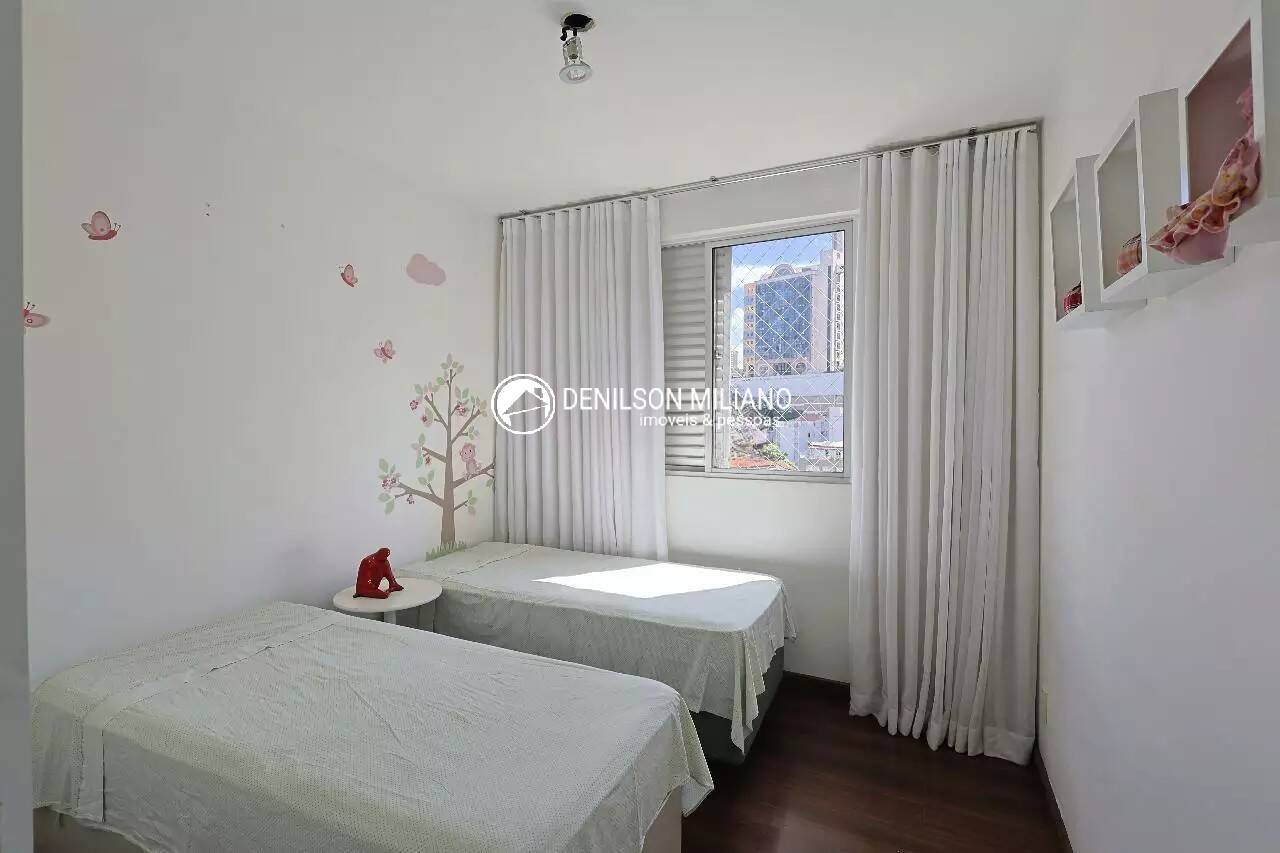 Apartamento para alugar com 4 quartos, 160m² - Foto 29