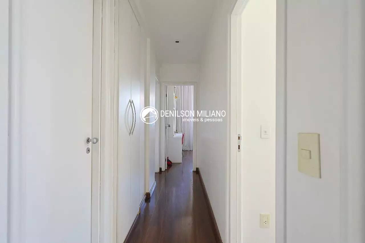 Apartamento para alugar com 4 quartos, 160m² - Foto 27