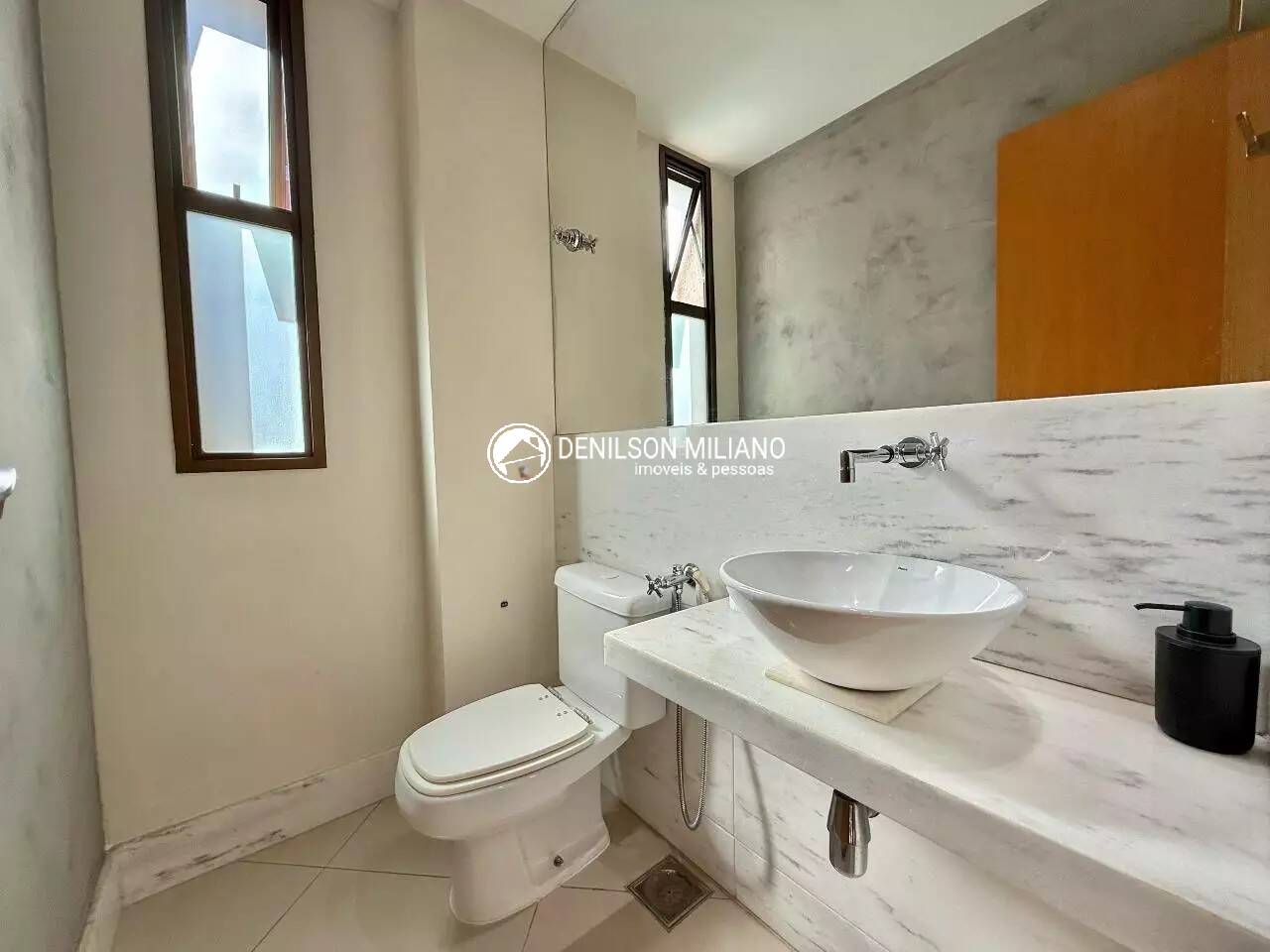 Apartamento, 3 quartos, 137 m² - Foto 2