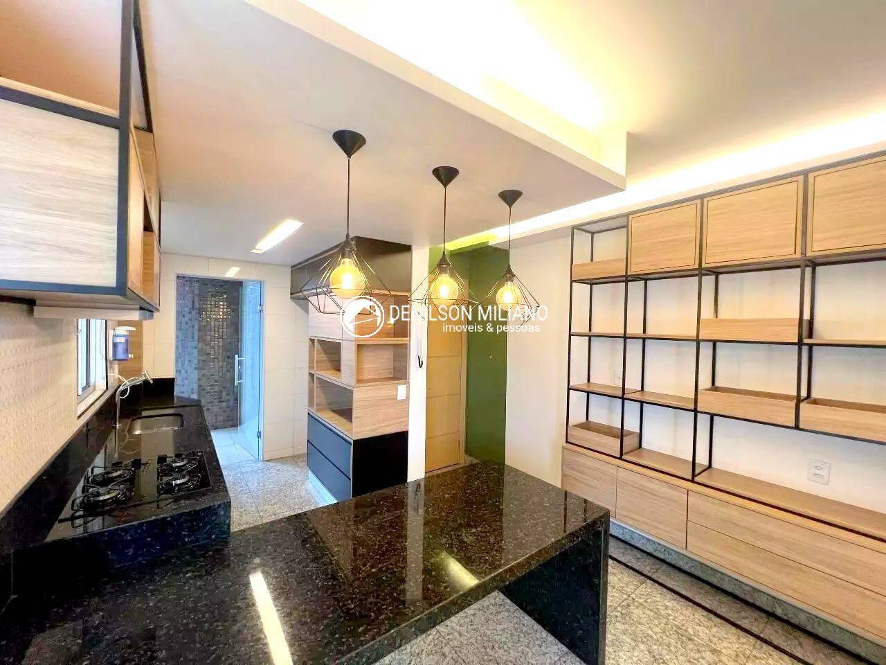 Apartamento para alugar com 2 quartos, 167m² - Foto 3