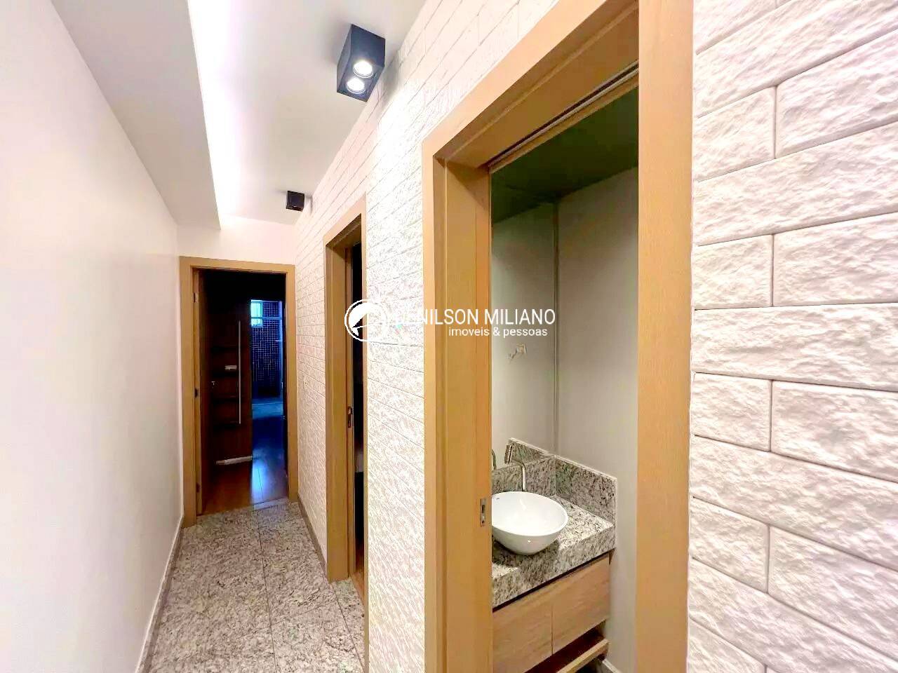 Apartamento para alugar com 2 quartos, 167m² - Foto 19