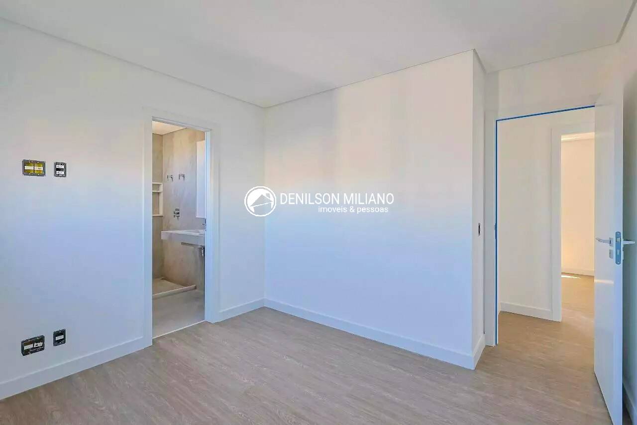 Apartamento para alugar com 3 quartos, 148m² - Foto 16