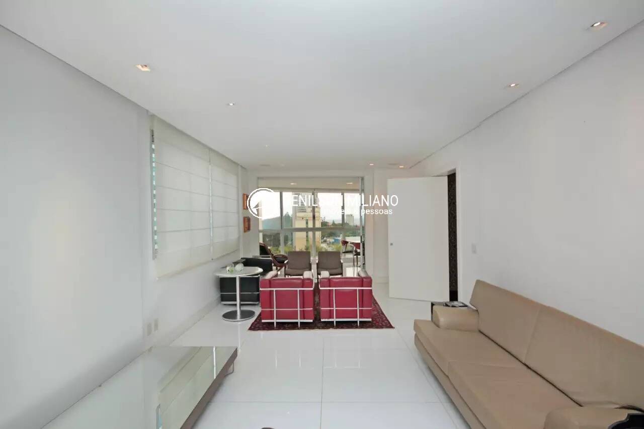 Apartamento à venda com 3 quartos, 260m² - Foto 2