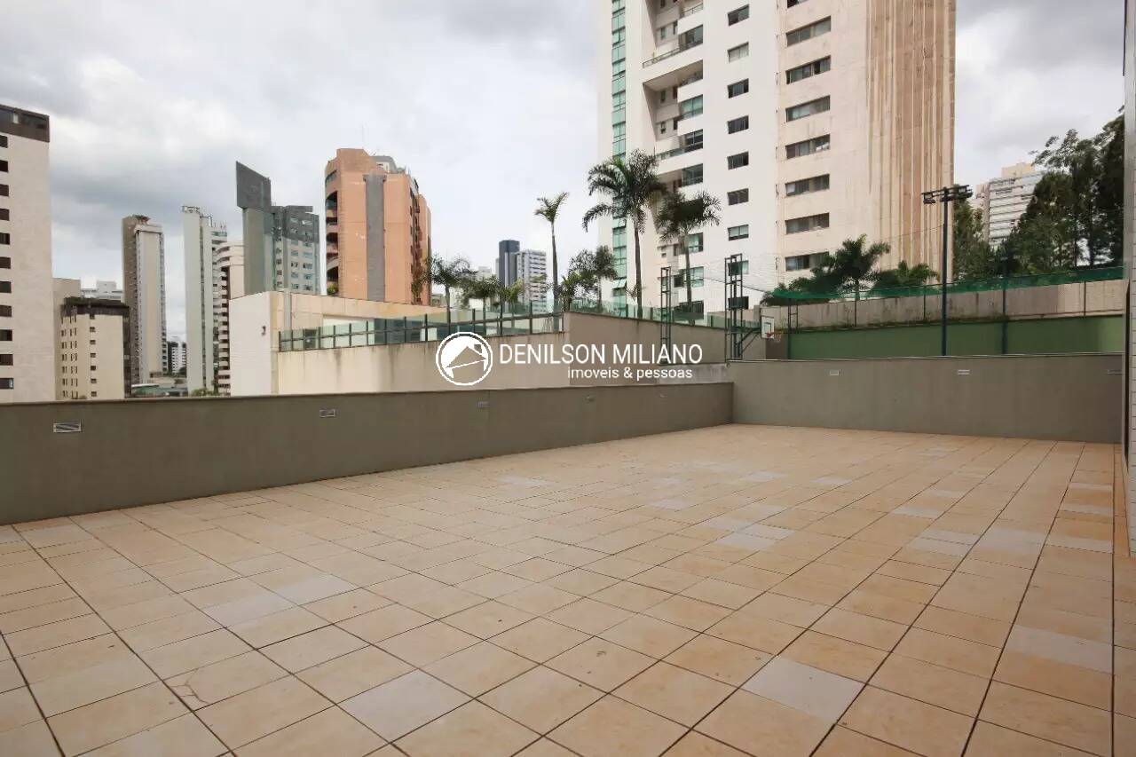 Apartamento à venda com 3 quartos, 260m² - Foto 10