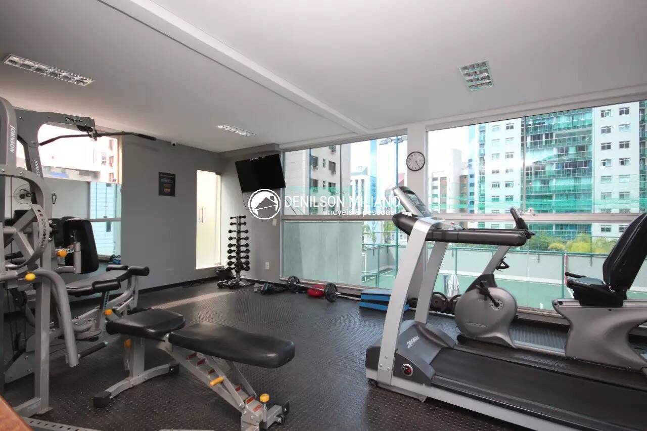 Apartamento à venda com 3 quartos, 260m² - Foto 23