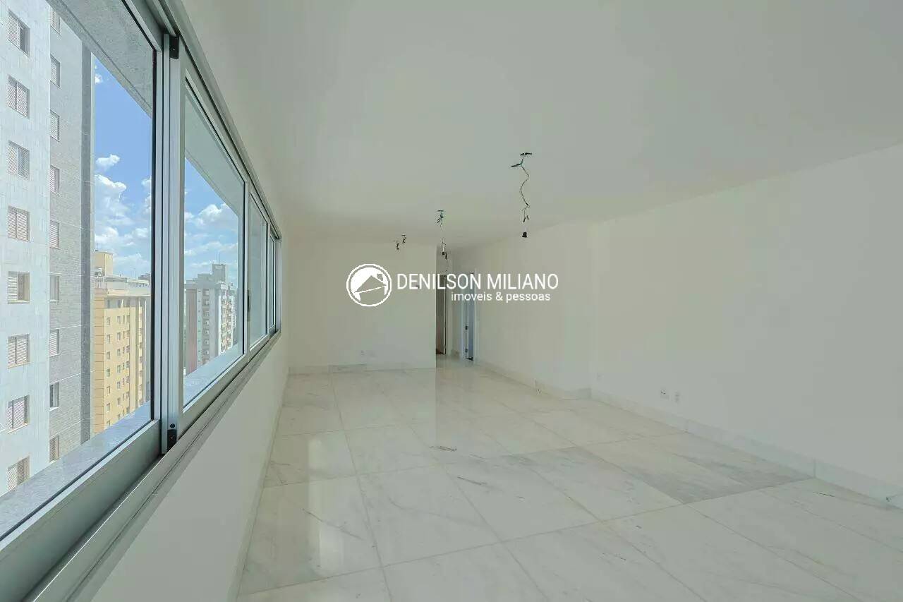 Apartamento para alugar com 4 quartos, 196m² - Foto 9