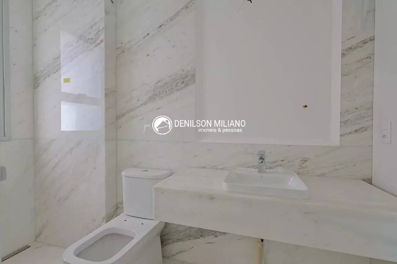 Apartamento para alugar com 4 quartos, 196m² - Foto 14
