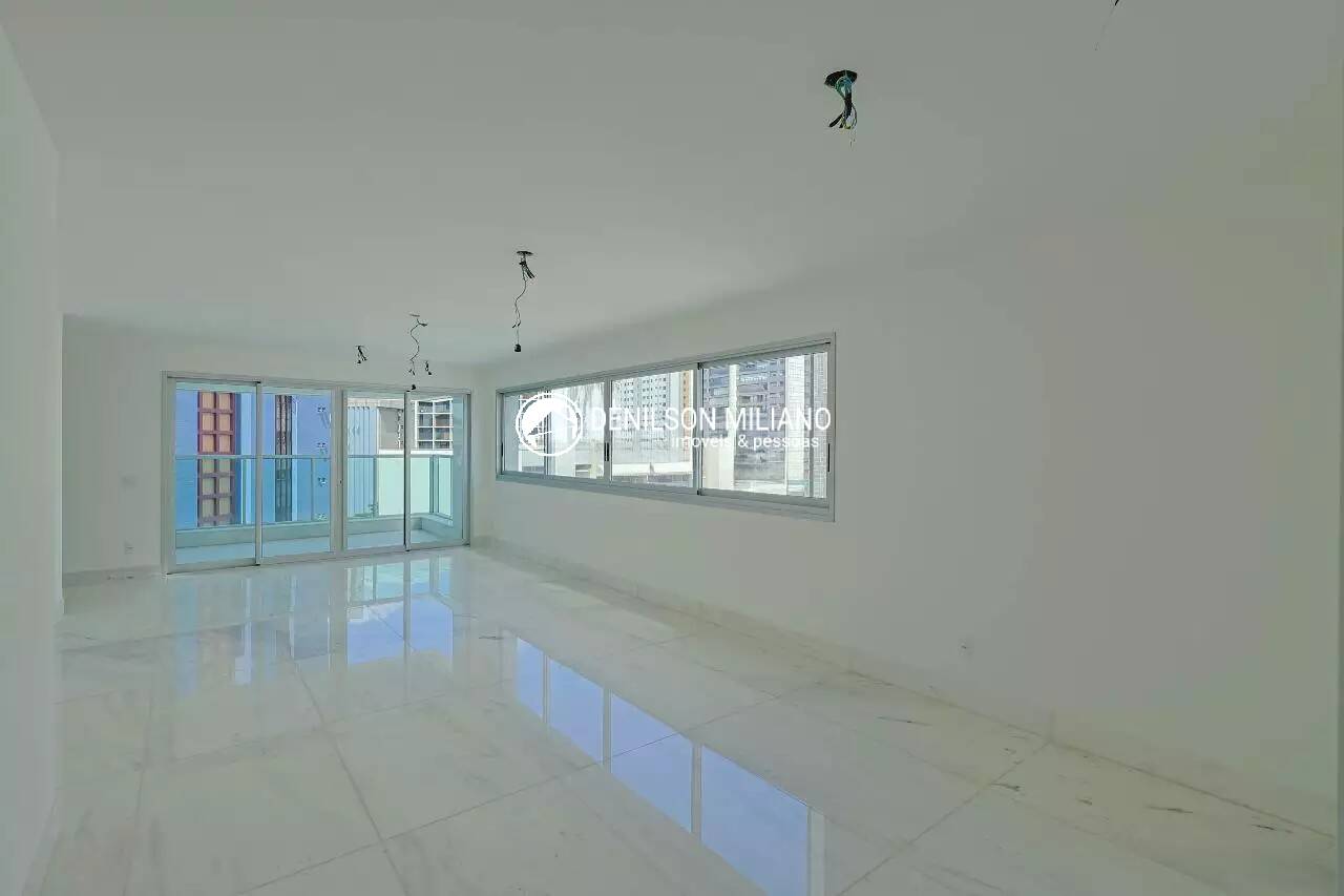 Apartamento para alugar com 4 quartos, 196m² - Foto 16