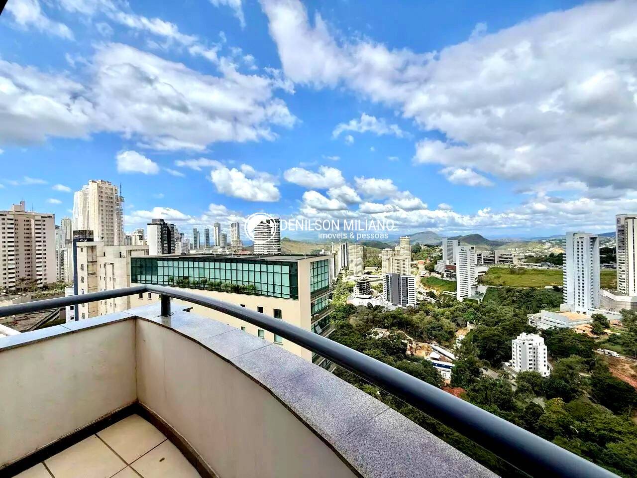 Apartamento à venda com 1 quarto, 42m² - Foto 14