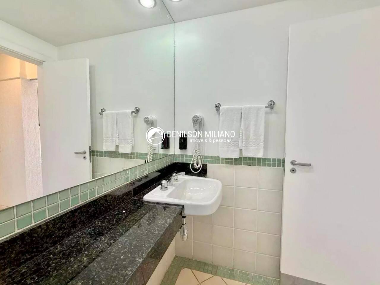 Apartamento à venda com 1 quarto, 42m² - Foto 17
