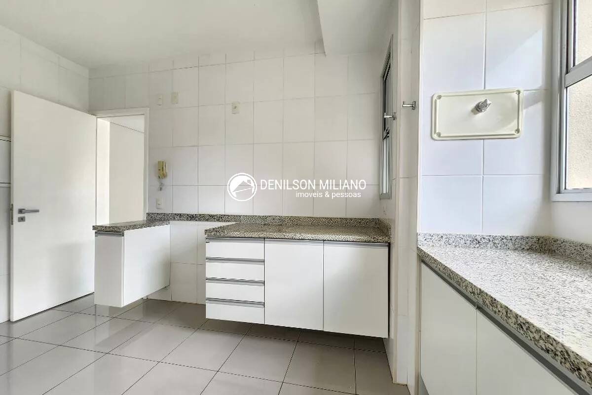 Apartamento para alugar com 2 quartos, 115m² - Foto 2