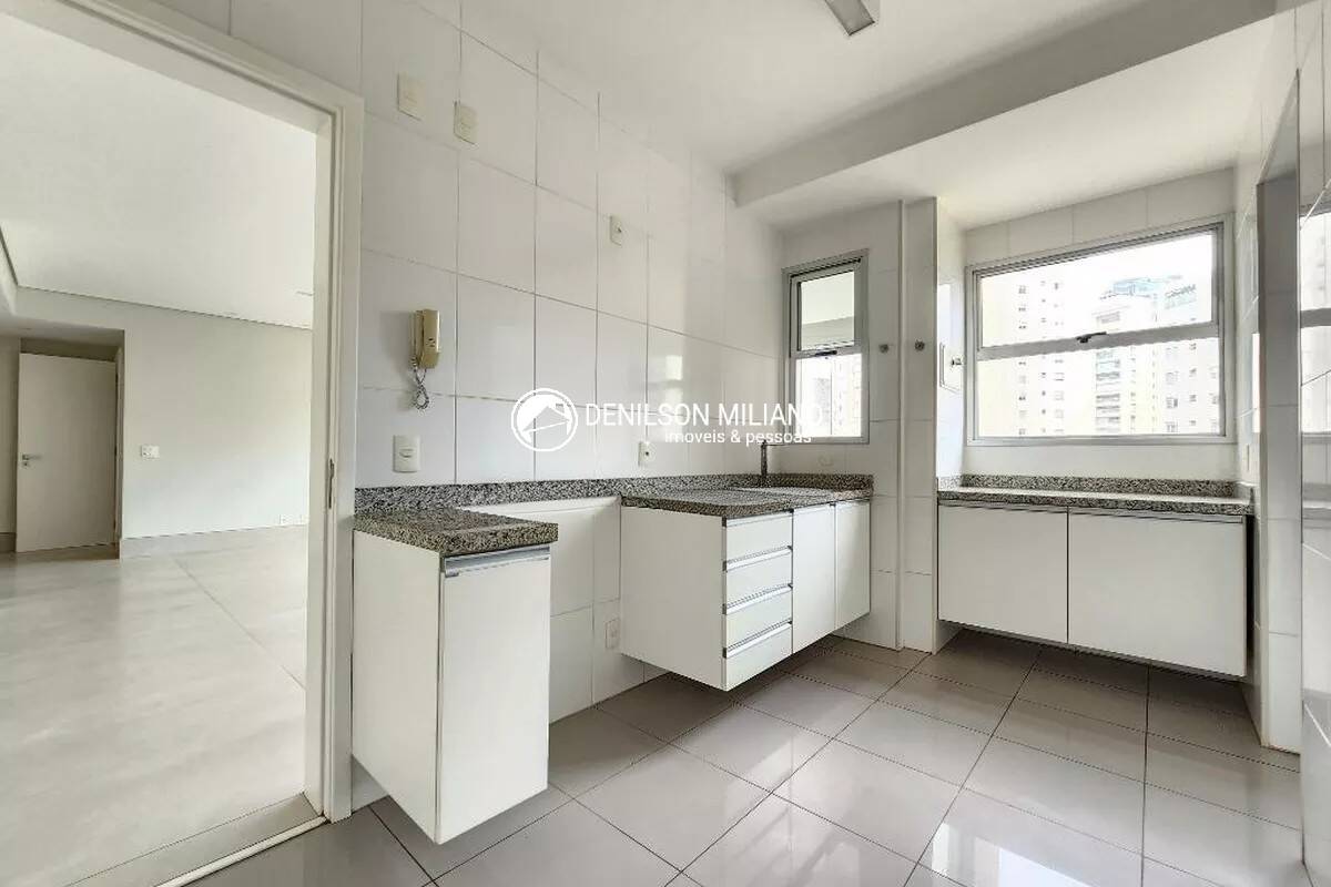 Apartamento para alugar com 2 quartos, 115m² - Foto 8