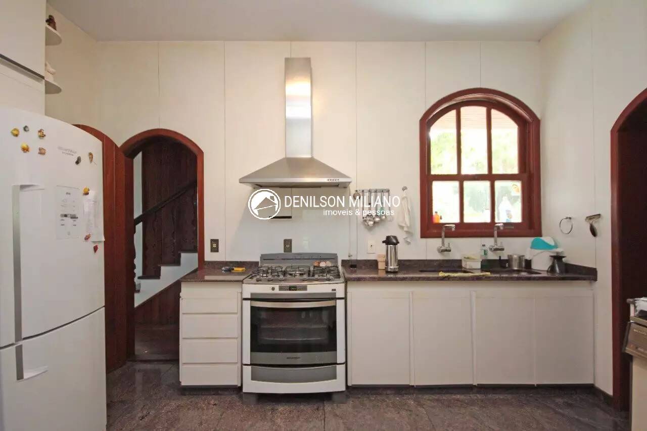 Casa à venda e aluguel com 4 quartos, 495m² - Foto 15