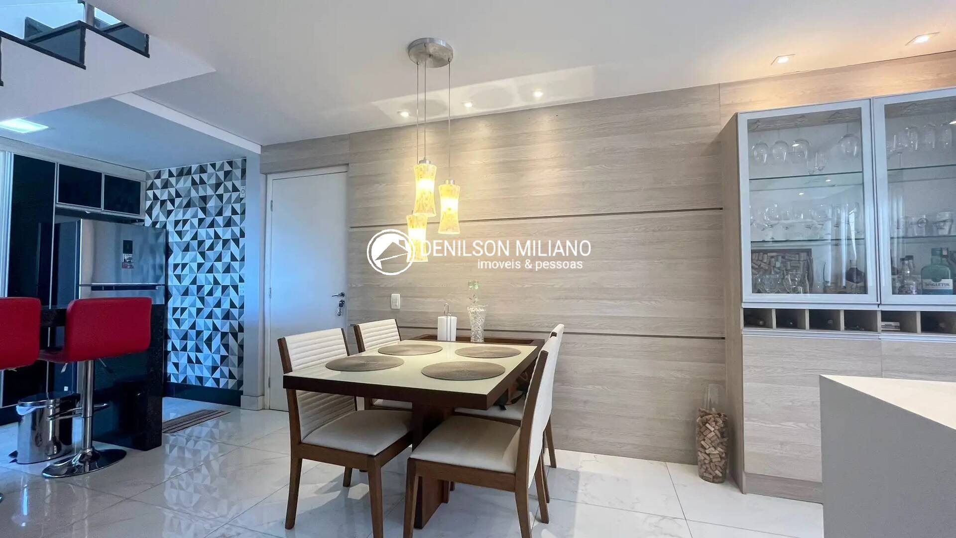 Cobertura, 3 quartos, 194 m² - Foto 2