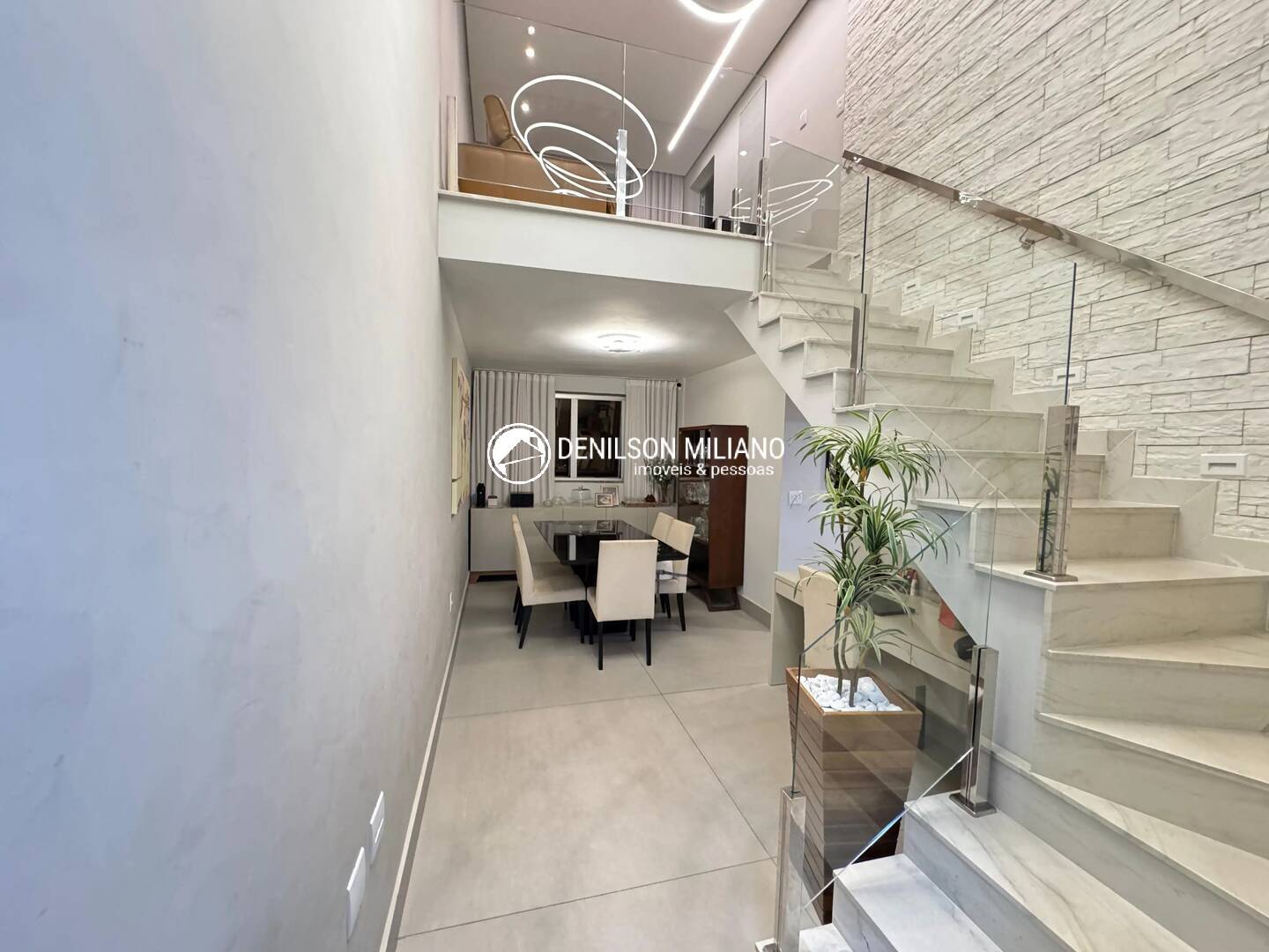 Cobertura, 3 quartos, 185 m² - Foto 2