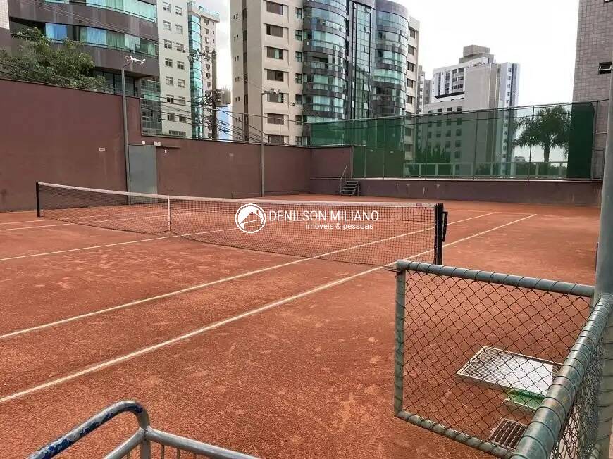 Apartamento à venda com 4 quartos, 230m² - Foto 9