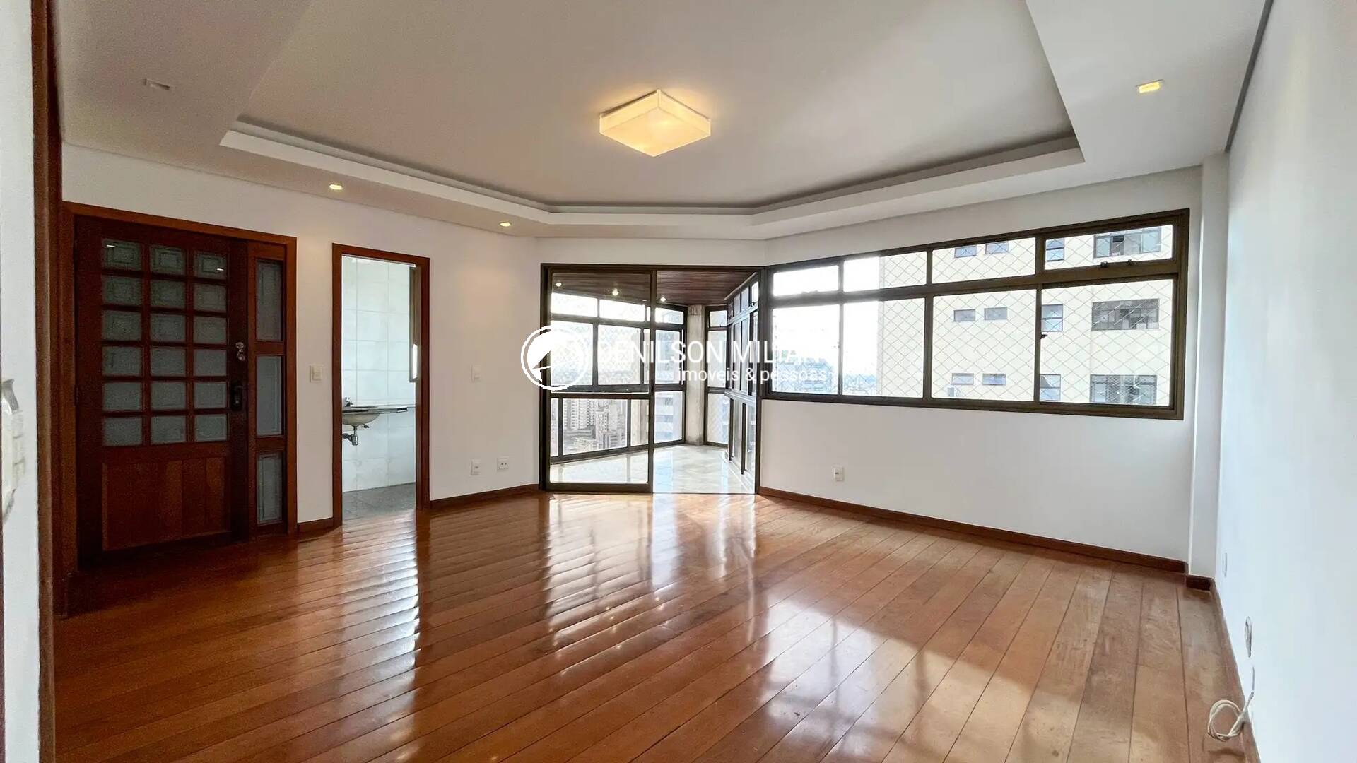 Apartamento, 4 quartos, 270 m² - Foto 1