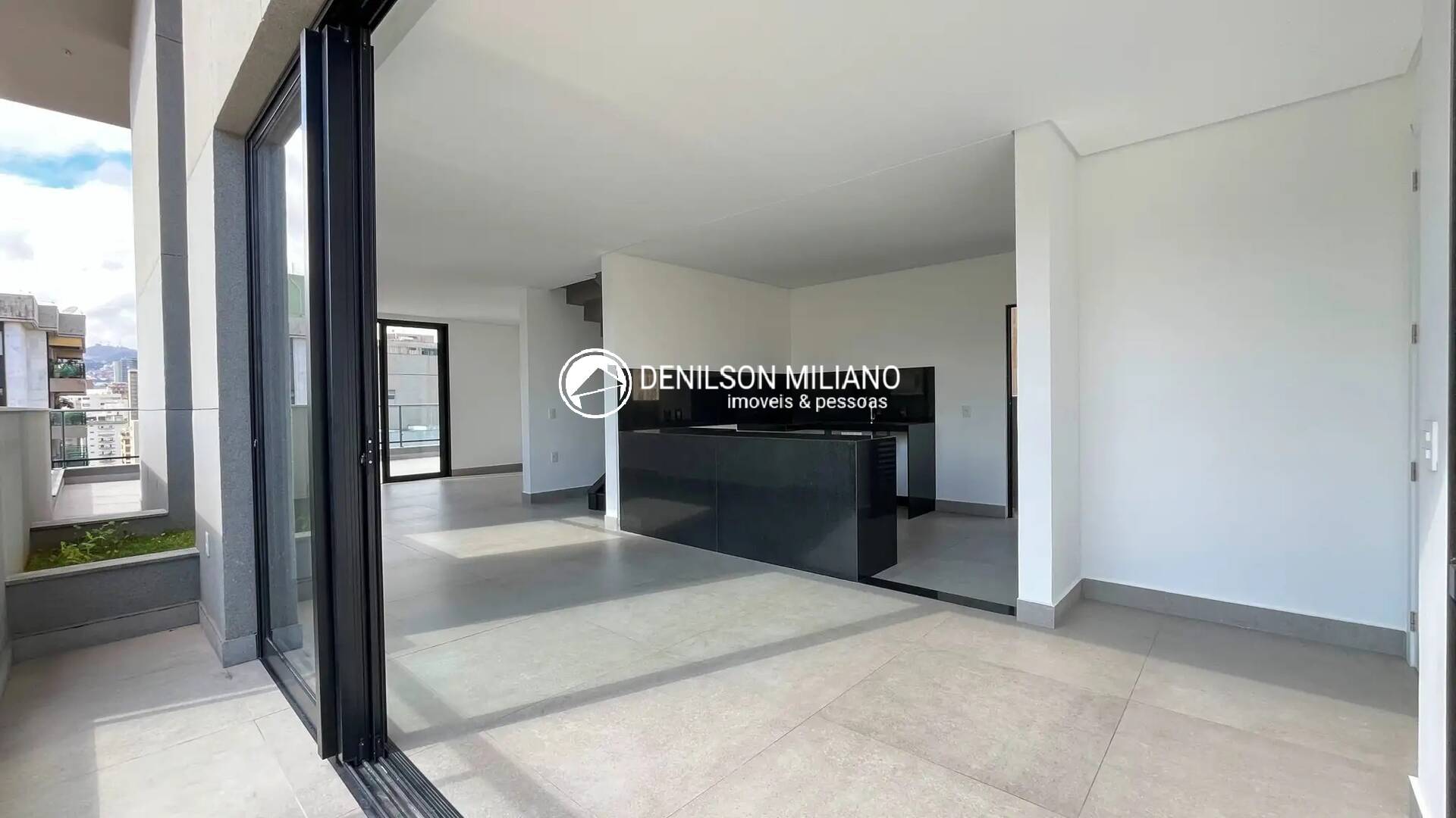Cobertura à venda com 3 quartos, 123m² - Foto 2