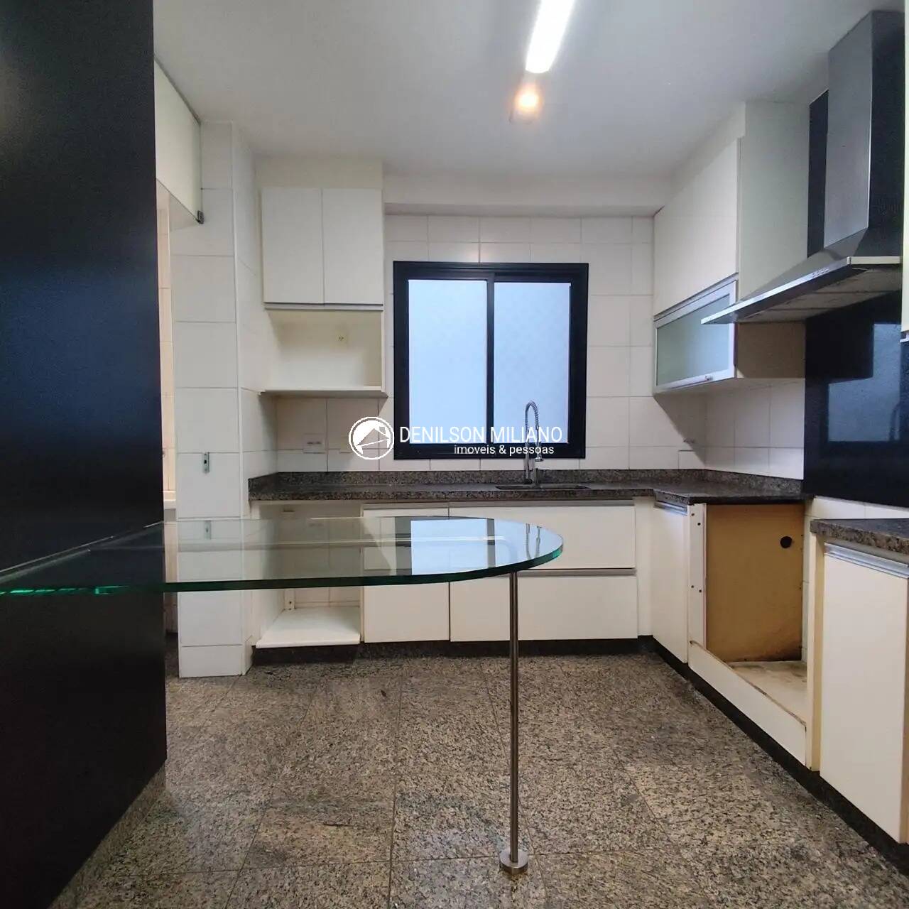Apartamento à venda com 3 quartos, 134m² - Foto 6
