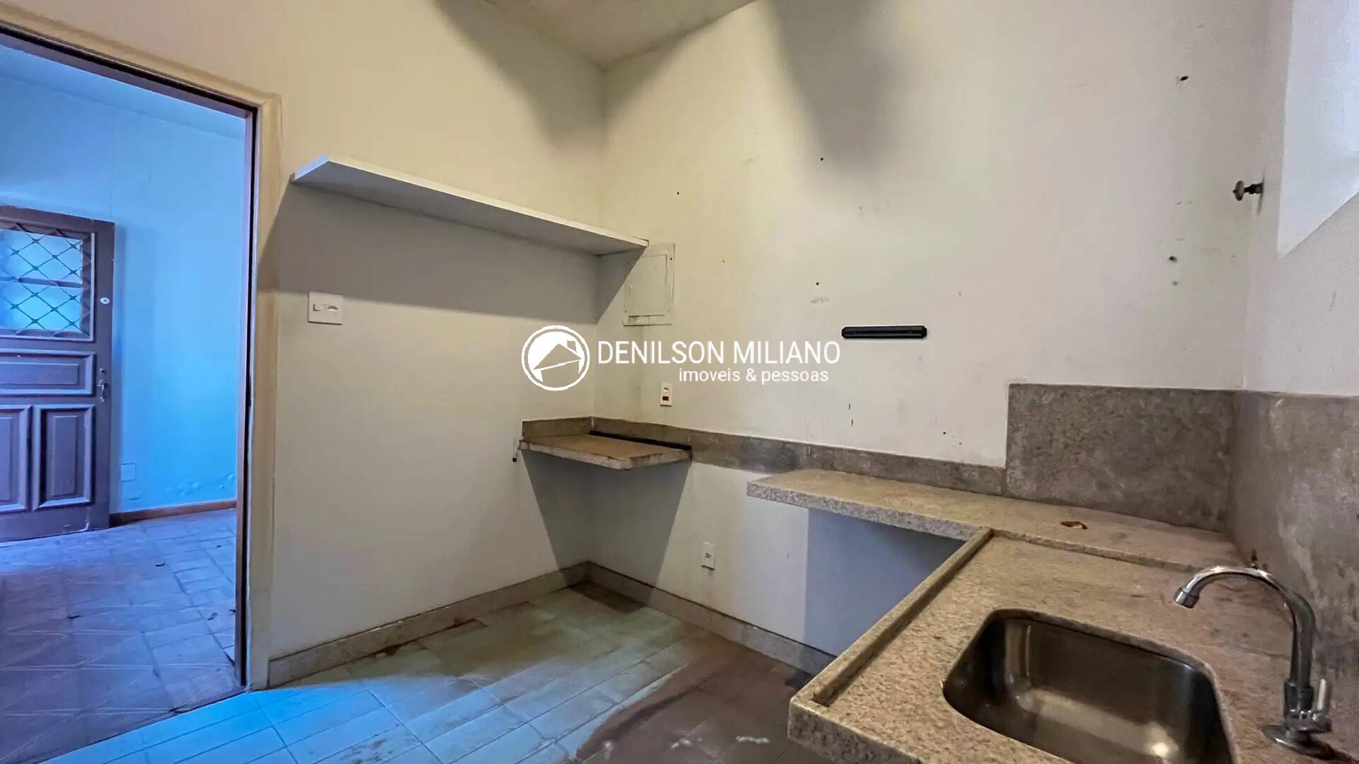 Casa, 5 quartos, 185 m² - Foto 1