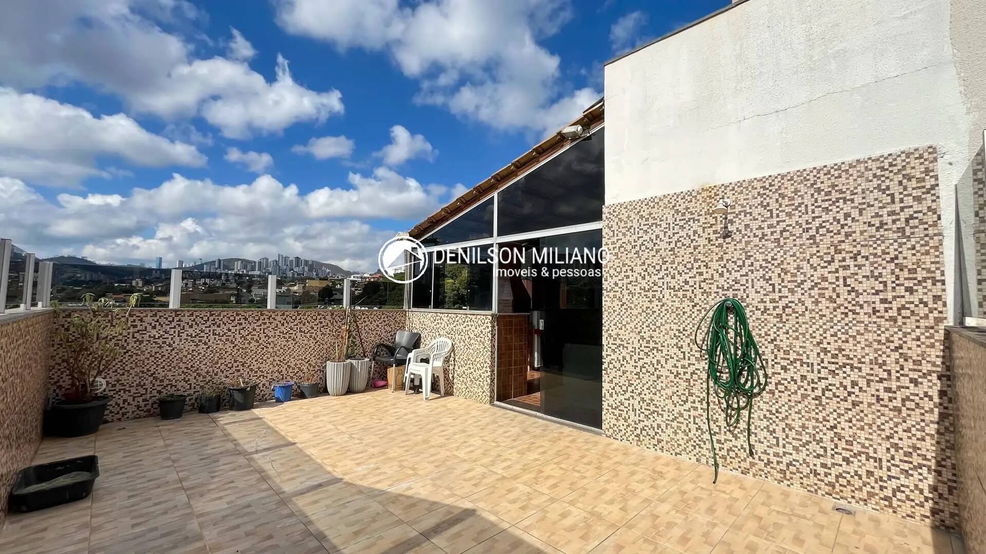 Cobertura à venda com 3 quartos, 140m² - Foto 3