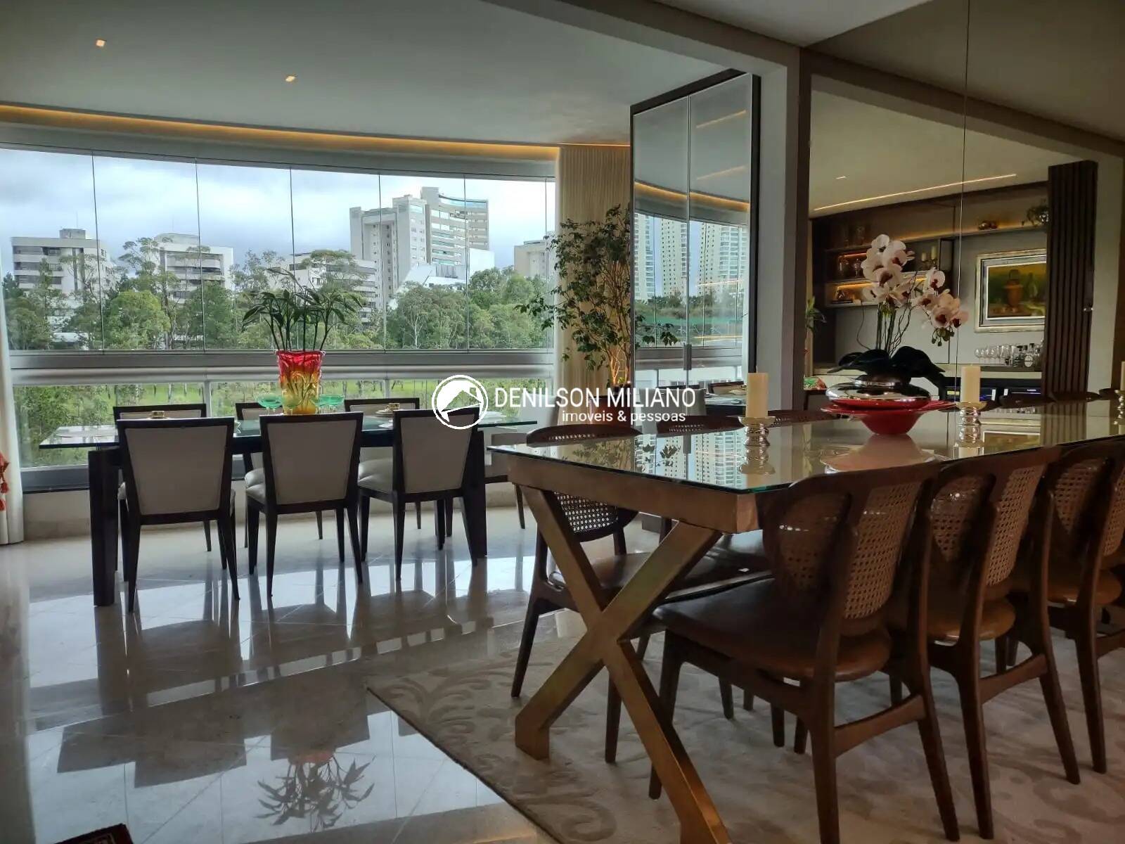 Apartamento à venda com 4 quartos, 198m² - Foto 9