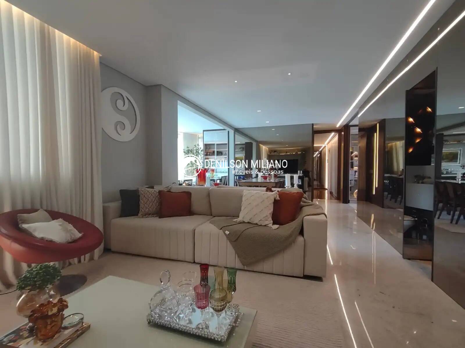 Apartamento à venda com 4 quartos, 198m² - Foto 14