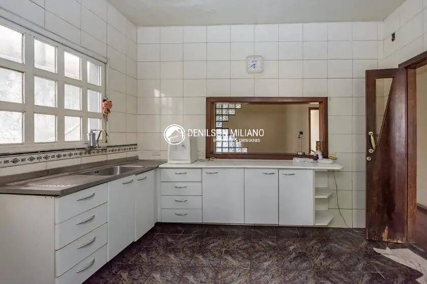 Casa à venda com 4 quartos, 336m² - Foto 8