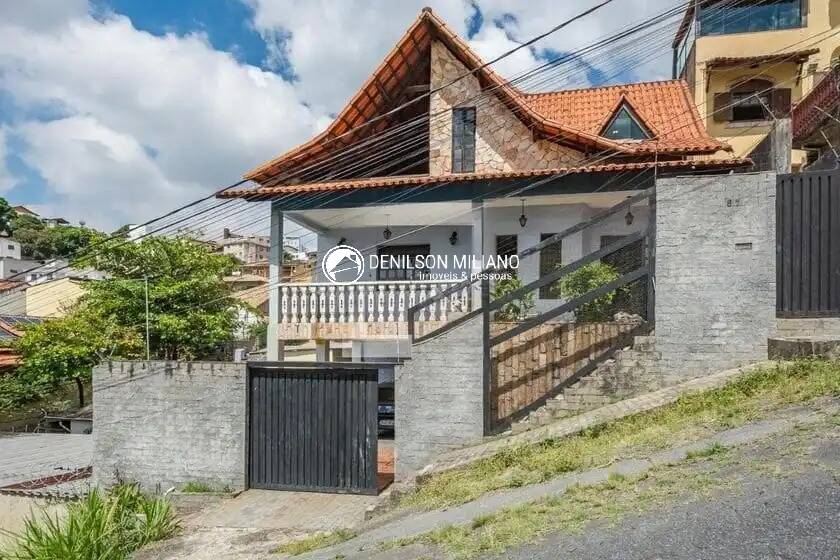 Casa à venda com 4 quartos, 336m² - Foto 16