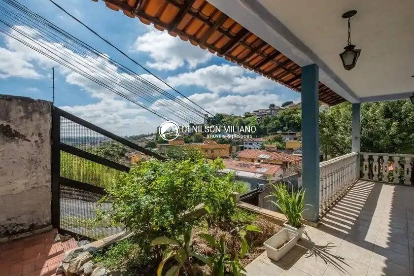 Casa à venda com 4 quartos, 336m² - Foto 22