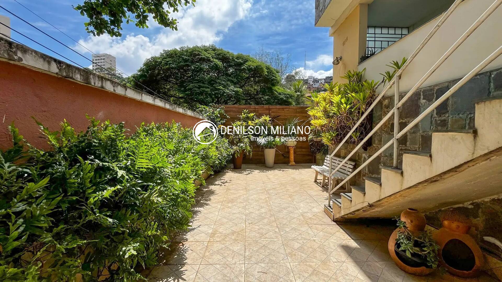 Casa, 4 quartos, 317 m² - Foto 1